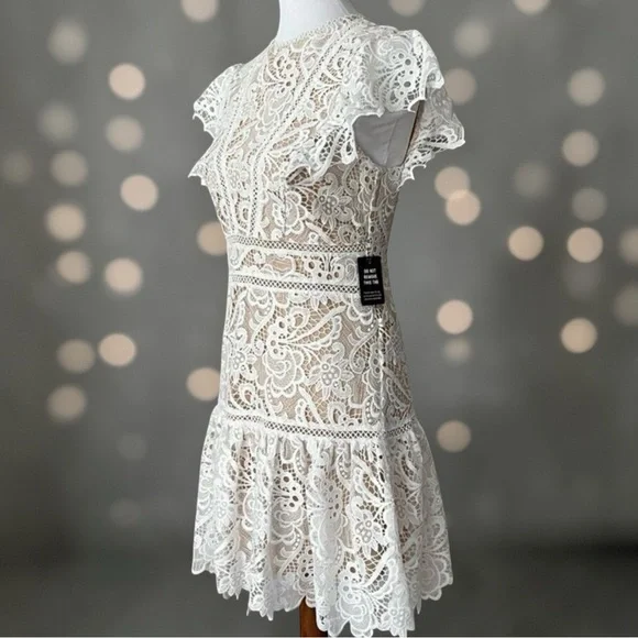 Express Sz M White Lace Mini Dress Boho Chic Short Sleeves NWT - Picture 2 of 12